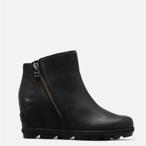 Sorel WOMEN'S JOAN OF ARCTIC™
WEDGE II ZIP BOOTIE